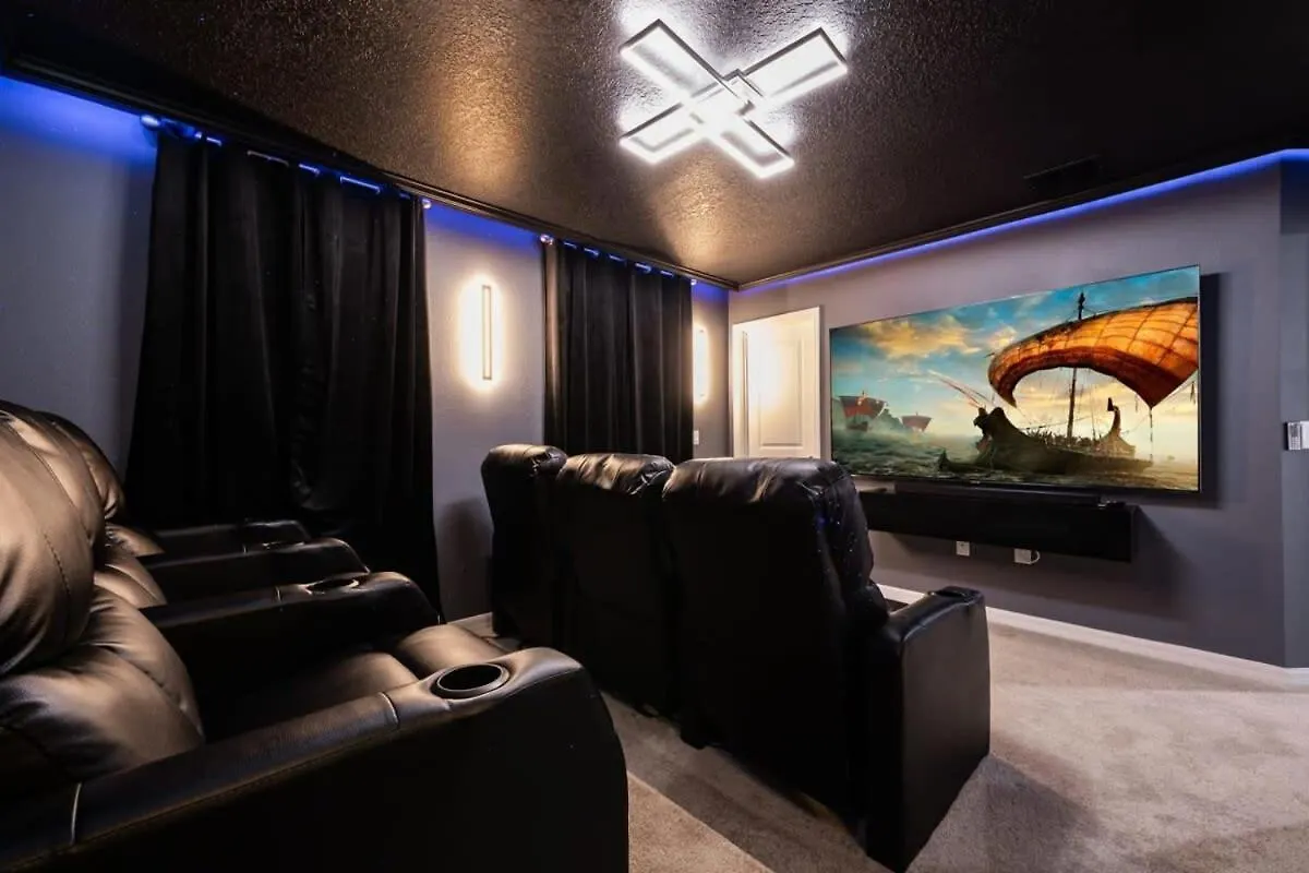 Spectacular 8Br Home W Pool Theater Theme Room Davenport